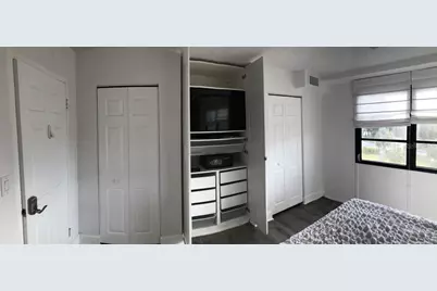3315 58th Avenue S #416, Saint Petersburg, FL 33712 - Photo 9