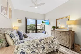 1135 Lake House Cir, Sarasota, FL 34242 - Photo 9