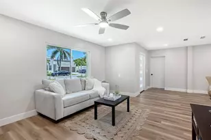 2329 Rose St, Sarasota, FL 34239 - Photo 15