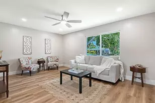 2329 Rose St, Sarasota, FL 34239 - Photo 13