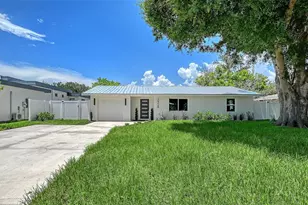 2329 Rose St, Sarasota, FL 34239 - Photo 3