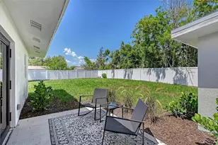 2329 Rose St, Sarasota, FL 34239 - Photo 29