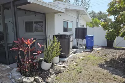 211 22nd Street NE, Bradenton, FL 34208 - Photo 9