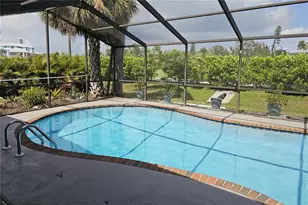 211 22nd St NE, Bradenton, FL 34208 - Photo 5