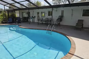 211 22nd St NE, Bradenton, FL 34208 - Photo 7