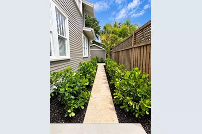 605 S Orleans Avenue, Tampa, FL 33606 - Photo 3