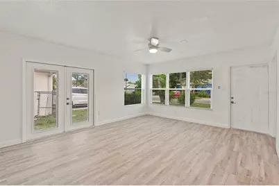 2827 16th Avenue S, Saint Petersburg, FL 33712 - Photo 9