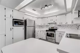 3209 Pafko Dr, Sarasota, FL 34232 - Photo 13