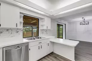 3209 Pafko Dr, Sarasota, FL 34232 - Photo 15