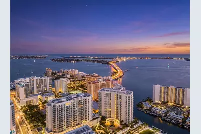 301 Quay Commons #1009, Sarasota, FL 34236 - Photo 3