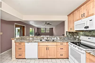 240 Sherwood Drive, Bradenton, FL 34210 - Photo 7