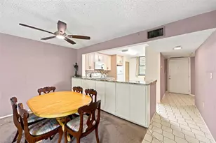 240 Sherwood Dr, Bradenton, FL 34210 - Photo 5