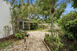 240 Sherwood Dr, Bradenton, FL 34210 - Photo 29