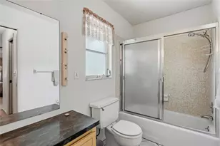 427 Rubens Dr, Nokomis, FL 34275 - Photo 17