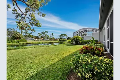 8737 Pebble Creek Lane, Sarasota, FL 34238 - Photo 7