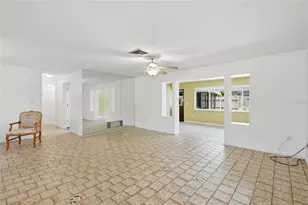 2711 Gulf Gate Dr, Sarasota, FL 34231 - Photo 5