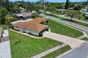 2711 Gulf Gate Dr, Sarasota, FL 34231 - Photo 27