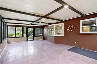 2711 Gulf Gate Dr, Sarasota, FL 34231 - Photo 21