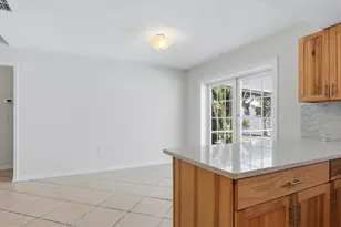 4089 King Richard Dr, Sarasota, FL 34232 - Photo 15