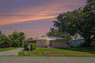 3035 Hillview St, Sarasota, FL 34239 - Photo 1