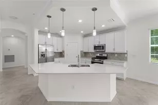 7342 Divot Loop, Lakewood Ranch, FL 34202 - Photo 9