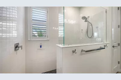 8152 Sternway Road, Sarasota, FL 34240 - Photo 29
