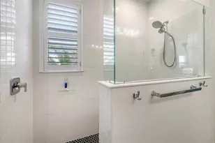 8152 Sternway Rd, Sarasota, FL 34240 - Photo 29