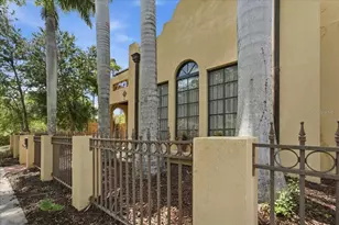 1719 7th St, Sarasota, FL 34236 - Photo 77