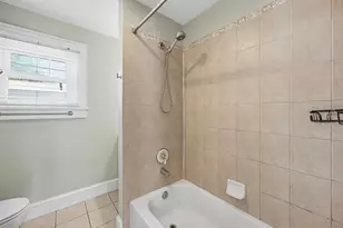2048 5th St, Sarasota, FL 34237 - Photo 17