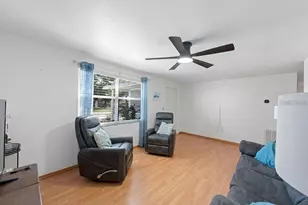 1105 58th St S, Saint Petersburg, FL 33707 - Photo 7
