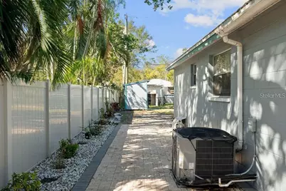 1105 58th Street S, Saint Petersburg, FL 33707 - Photo 29