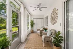 3074 Lake Bayshore Dr, Bradenton, FL 34205 - Photo 19