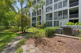 3074 Lake Bayshore Dr, Bradenton, FL 34205 - Photo 21