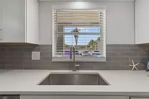 3074 Lake Bayshore Dr, Bradenton, FL 34205 - Photo 11