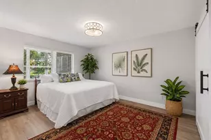 3074 Lake Bayshore Dr, Bradenton, FL 34205 - Photo 13