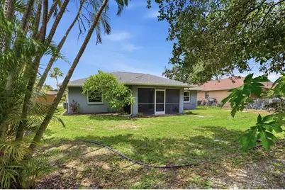 5874 Covington Way, Sarasota, FL 34232 - Photo 15