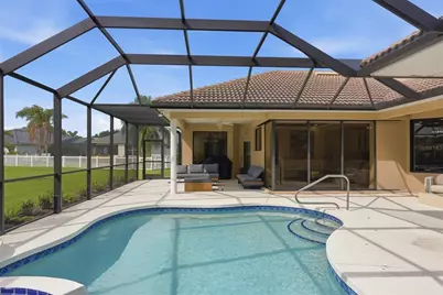 6915 Honeysuckle Trail, Lakewood Ranch, FL 34202 - Photo 45