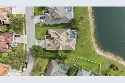 6915 Honeysuckle Trail, Lakewood Ranch, FL 34202 - Photo 57