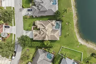 6915 Honeysuckle Trail, Lakewood Ranch, FL 34202 - Photo 57