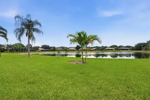 6915 Honeysuckle Trail, Lakewood Ranch, FL 34202 - Photo 51