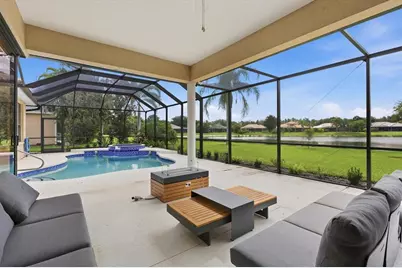 6915 Honeysuckle Trail, Lakewood Ranch, FL 34202 - Photo 39