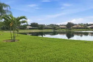 6915 Honeysuckle Trail, Lakewood Ranch, FL 34202 - Photo 53