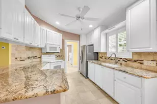 7617 Camminare Dr, Sarasota, FL 34238 - Photo 7
