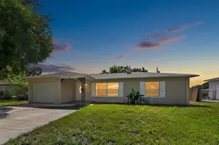 5235 Robin Ln N, Saint Petersburg, FL 33714 - Photo 1