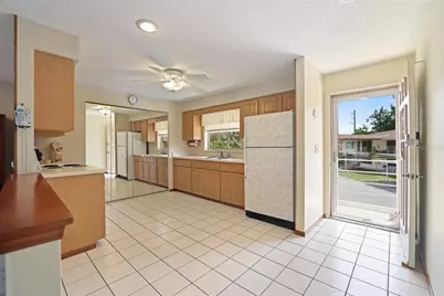 4438 Narraganset Trail #98A, Sarasota, FL 34233 - Photo 9
