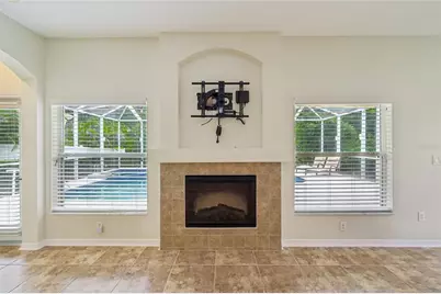 8124 115th Avenue E, Parrish, FL 34219 - Photo 7
