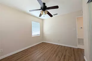 1708 Bayshore Gardens Pkwy, Bradenton, FL 34207 - Photo 25