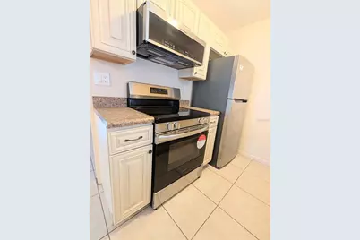 1708 Bayshore Gardens Parkway, Bradenton, FL 34207 - Photo 3