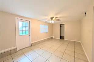 1708 Bayshore Gardens Pkwy, Bradenton, FL 34207 - Photo 9