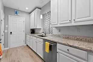 4190 Overture Cir, Bradenton, FL 34209 - Photo 9